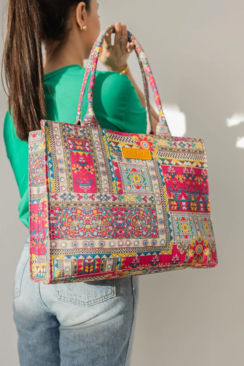 LuxeTote Elegance